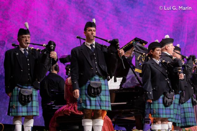 André Rieu y La Banda de Gaiteros de los Sea Scouts de Gibraltar - 4, Foto 4