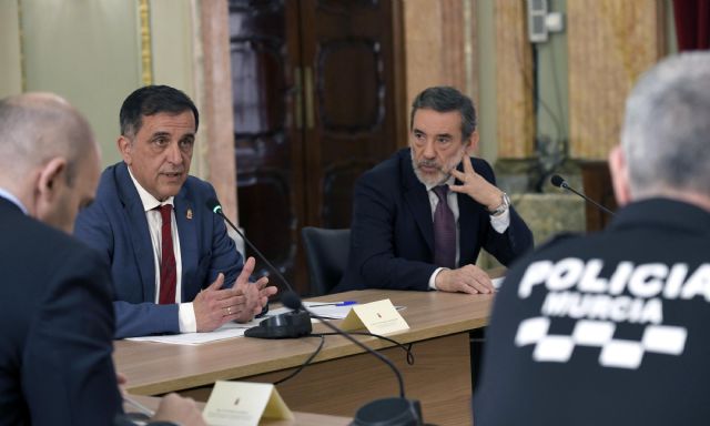 La Junta Local de Seguridad perfila un dispositivo especial para garantizar la seguridad de murcianos y visitantes en Semana Santa y Fiestas de Primavera - 2, Foto 2