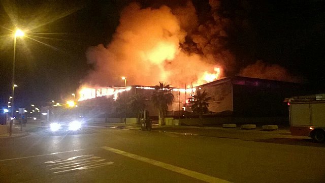 UGT y SIME tildan de electoralista la aprobación de las bases de cuerpo de bomberos en el Ayuntamiento de Murcia - 1, Foto 1