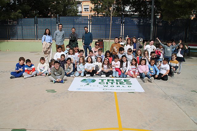 El Gerónimo Belda, con el Día del Árbol que promueve el Programa Municipal de Educación Ambiental - 1, Foto 1