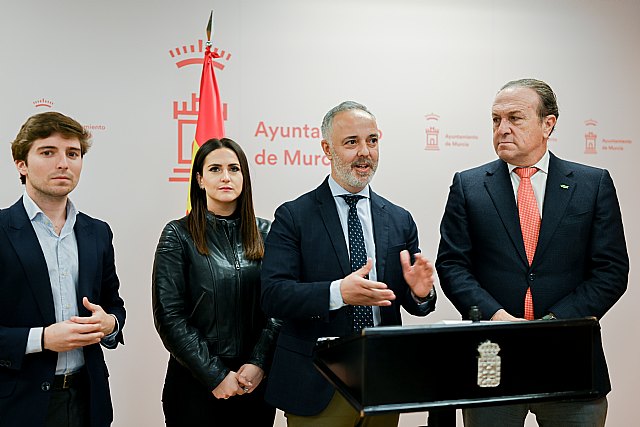 VOX: El PP pide un préstamo al gobierno de Sánchez para que el ayuntamiento no colapse - 1, Foto 1