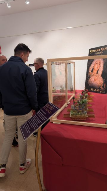 La Casa de la Cultura de Bullas inaugura la exposición 'Pasión en silencio', un homenaje a la tradición de la Semana Santa - 3, Foto 3