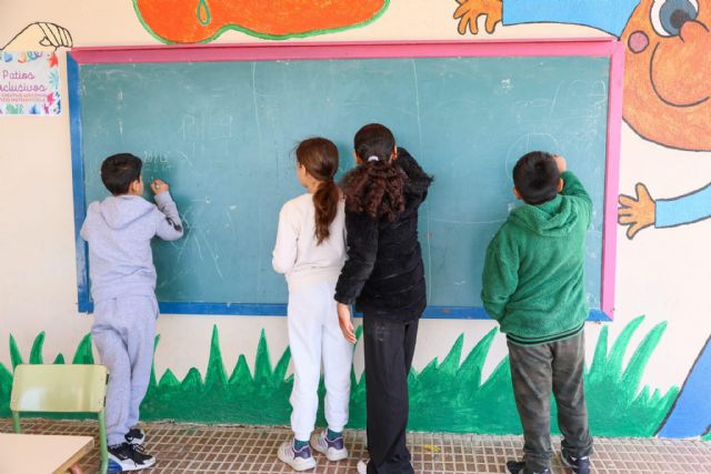 Lorca avanza en inclusión educativa con nuevos modelos de patios escolares como espacios para convivir, jugar y crecer - 5, Foto 5