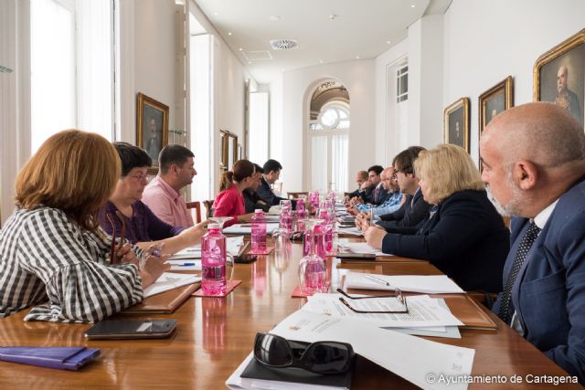 La Mesa Local de Empleo aplaude la iniciativa de organizar unas jornadas sobre la ZAL - 1, Foto 1