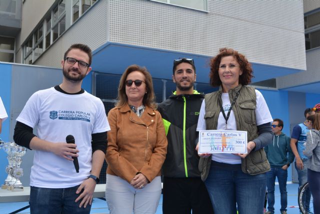 La Concejalía de Sanidad contribuye a la adquisición de una silla adaptada Joellete - 1, Foto 1