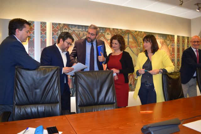 Víctor Martínez: Con nuestras enmiendas, aportamos sensatez y sentido común a la eliminación de los aforamientos - 2, Foto 2