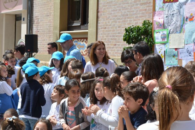 Los escolares aguileños rinden homenaje a Gloria Fuertes - 1, Foto 1