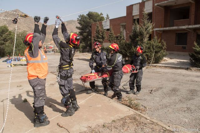 El simulacro de terremoto despliega una accion coordinada de todos los servicios municipales - 1, Foto 1