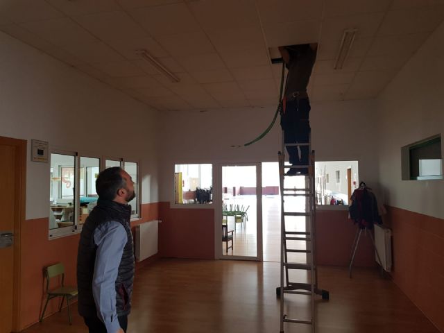El Ayuntamiento realiza obras de mantenimiento en 17 centros educativos del municipio - 1, Foto 1