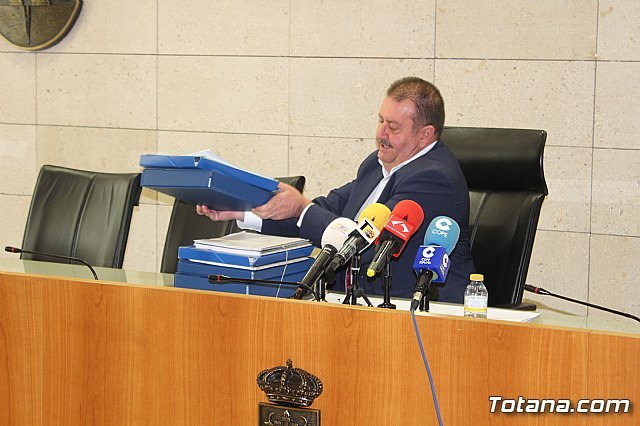 El alcalde da cuenta de la tramitación del expediente de construcción de una gasolinera en el barrio de Triptolemos - 1, Foto 1