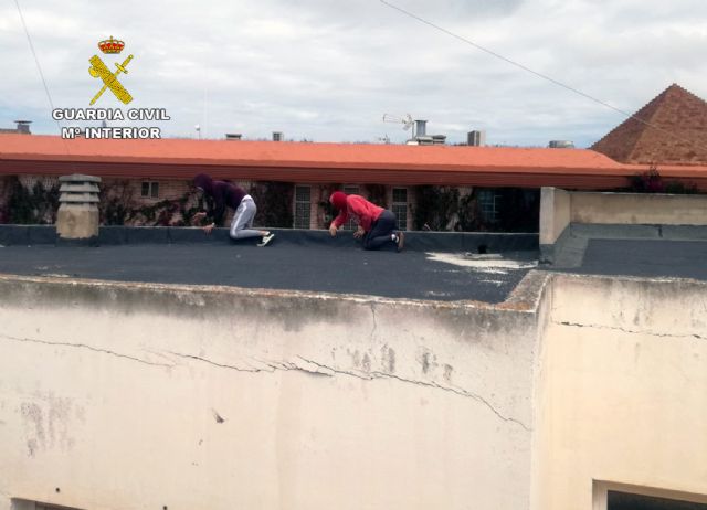 La Guardia Civil detiene a tres experimentados delincuentes después de intentar robar en una vivienda - 1, Foto 1