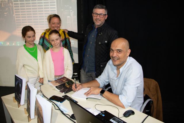 Javier Marín presenta su libro Enigmas para un Rey, tercera entrega protagonizada por Marco Duarte - 2, Foto 2