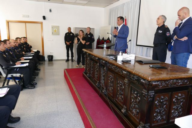 Serrano visita la Academia de la Policía Local de Murcia - 1, Foto 1