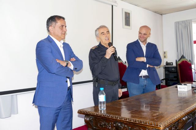 Serrano visita la Academia de la Policía Local de Murcia - 2, Foto 2