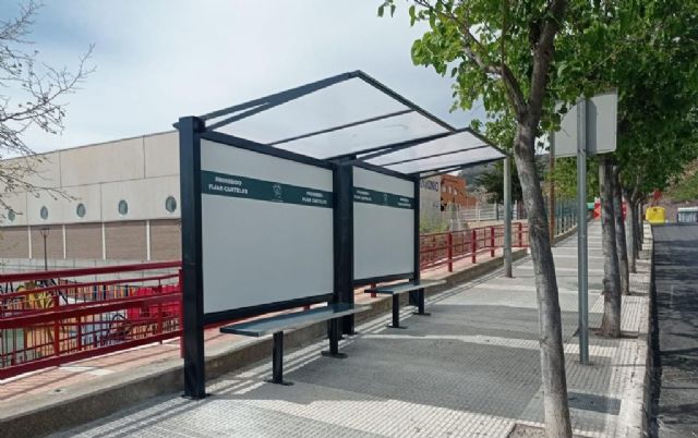 Instaladas cuatro nuevas marquesinas destinadas a uso vecinal y a la espera de los niños y niñas usuarios del transporte escolar - 2, Foto 2