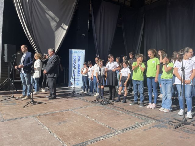 Unos 330 estudiantes participan en el encuentro de coros del programa educativo ´Cantemus´ - 1, Foto 1
