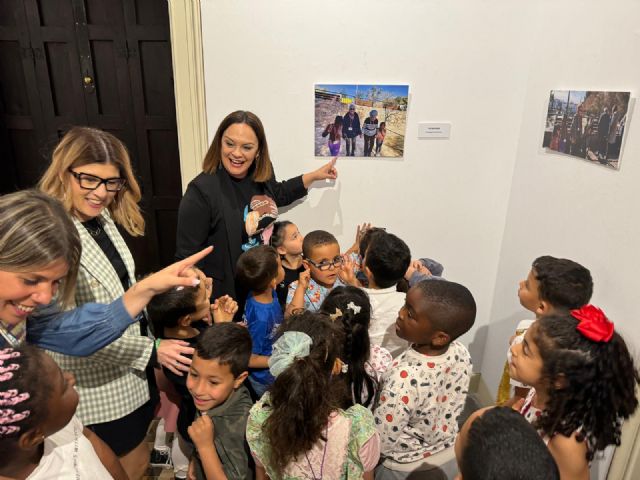 El Huerto Ruano acoge una exposición fotográfica sobre el proyecto intergeneracional Vidas que se unen - 4, Foto 4