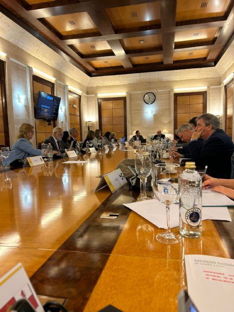 La Región de Murcia critica la falta de transparencia del Gobierno de España en la gestión de la crisis migratoria - 1, Foto 1