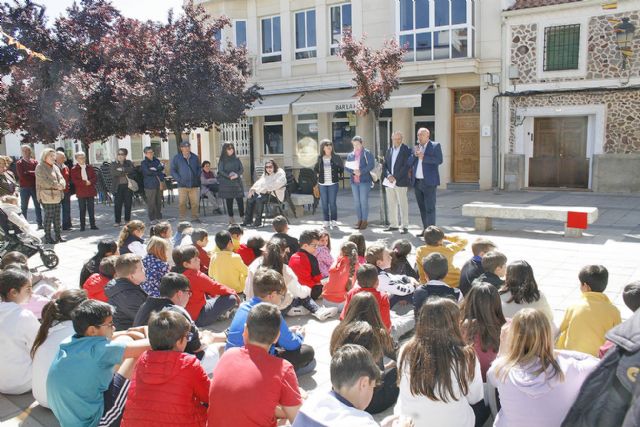 Entrañable bautizo del Banco Literario 2024 de Luis Alañón Flox en Aldea del Rey - 5, Foto 5