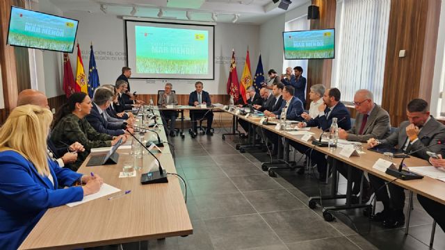 Los Alcázares impulsará una actuación coordinada para la retirada de fangos en el Mar Menor - 2, Foto 2