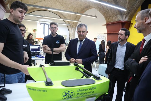 Abre el espacio ´retoHUB´ para que los estudiantes culminen los desafíos que están resolviendo - 2, Foto 2
