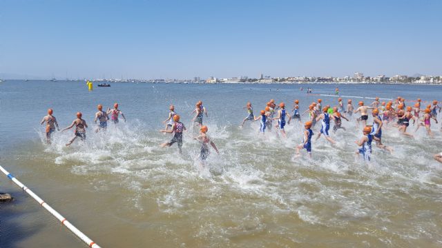 Más de 300 escolares participaron en la Final Regional Escolar Triatlón celebrada en San Pedro - 3, Foto 3