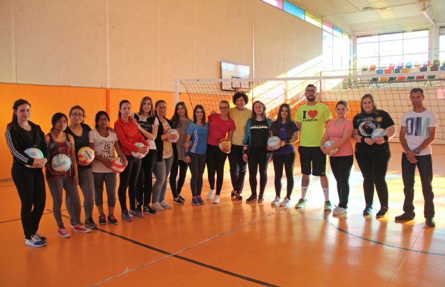 Nueva escuela deportiva de voleibol femenino en Puerto Lumbreras - 2, Foto 2