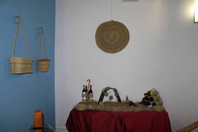 Hasta el 3 de julio se puede ver en el Museo del Vino la exposición de Alejandro Sevilla 'Espartéame' - 3, Foto 3