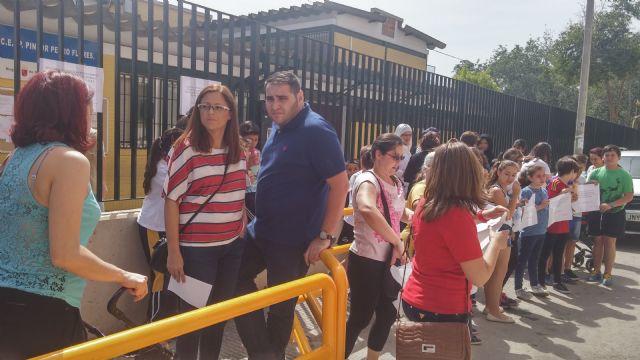 El PSOE exige a los gobiernos del PP que solucione los problemas eléctricos en los colegios del municipio - 2, Foto 2