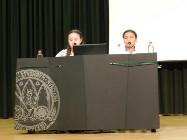 Alumnos del CEIP Santa Eulalia interpretan la obra Más que una cara bonita en la Facultad de Educación de la UMU, Foto 6