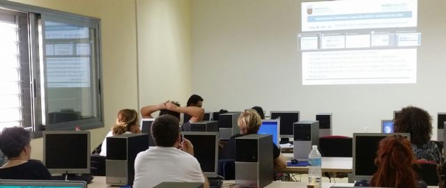 La Concejalía de Bienestar Social de Molina de Segura organiza un curso dirigido a profesionales sobre aplicaciones informáticas utilizadas en el ámbito de los servicios sociales - 1, Foto 1