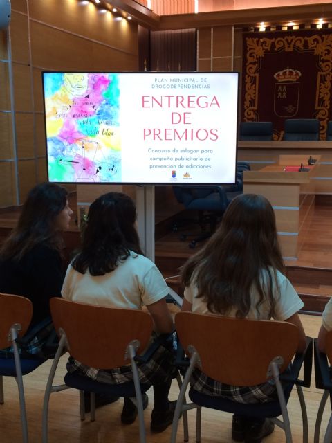 Entrega de premios del Concurso para la creación de eslogan para la Campaña de Prevención de Adicciones del Ayuntamiento de Molina de Segura - 1, Foto 1