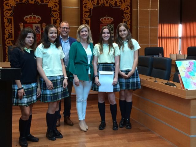 Entrega de premios del Concurso para la creación de eslogan para la Campaña de Prevención de Adicciones del Ayuntamiento de Molina de Segura - 2, Foto 2