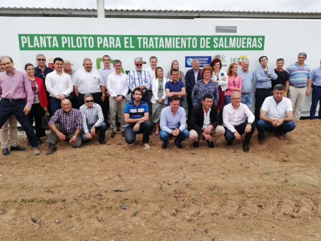24.05.2019 La Cátedra de Agricultura Sostenible presenta los prototipos instalados para el tratamiento de salmueras - 1, Foto 1