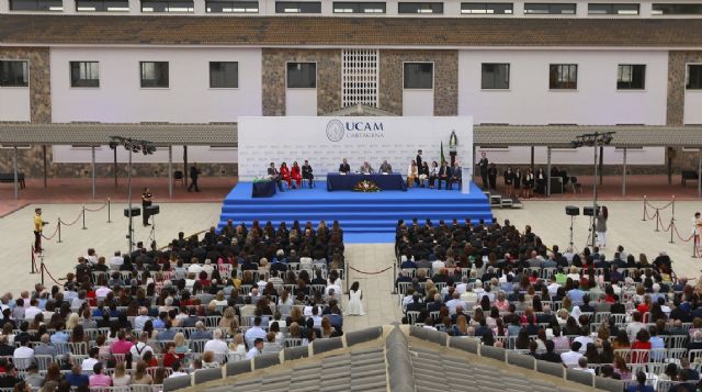 Graduada por la UCAM la primera promoción de Fisioterapia y Criminología de la historia de Cartagena - 2, Foto 2