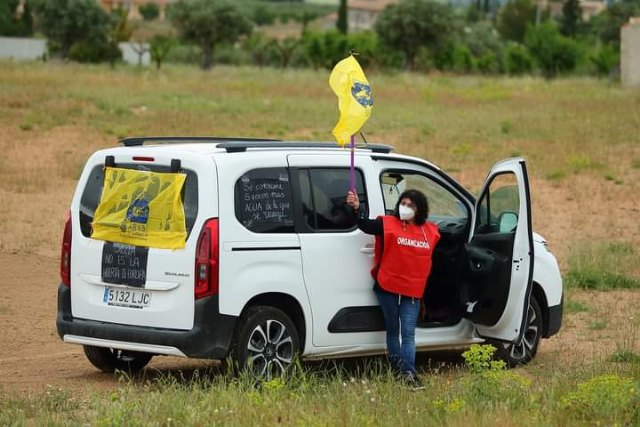 Más de 350 vehículos rodean una finca de intensivos bajo el lema Yecla no es la huerta de Europa - 2, Foto 2
