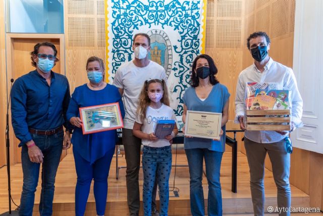 El Carnaval entrega los premios del concurso de dibujo de máscaras - 1, Foto 1