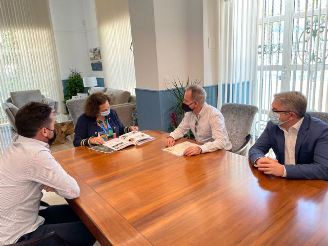 La presidenta de la Autoridad Porturia recibe a Cartagena por la Caridad - 2, Foto 2