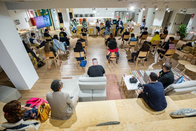 12 puntos para … ¡relacionarse socialmente con éxito en el sector del entretenimiento! - 1, Foto 1