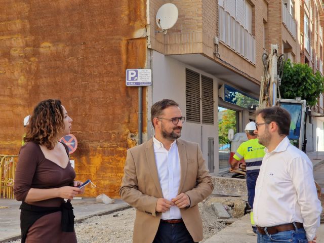 El Ayuntamiento de Lorca inicia los trabajos de renovación urbana en la Calle Molins de Rei financiación íntegramente municipal - 2, Foto 2