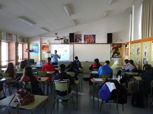 Empleo Joven ofrece orientacin a 400 alumnos de los centros educativos del municipio, Foto 2