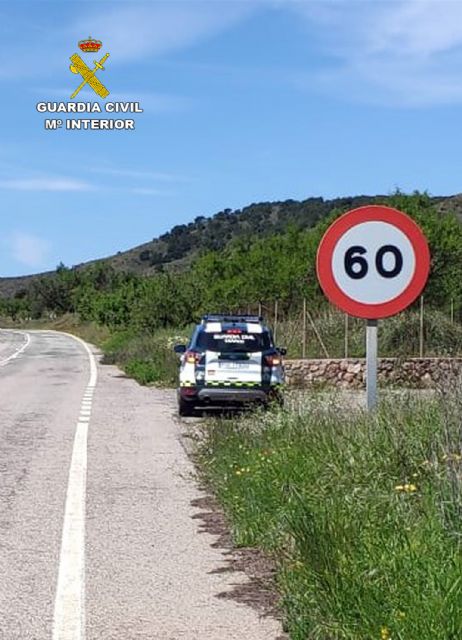 La Guardia Civil investiga al conductor de una motocicleta por triplicar la velocidad máxima - 2, Foto 2
