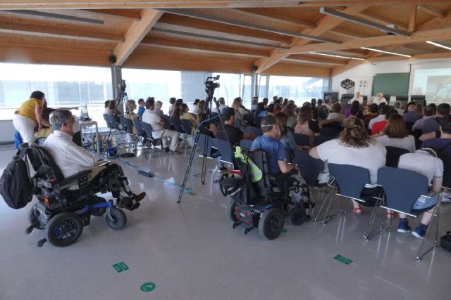 Las Jornadas de Accesibilidad Universal analizan las barreras a eliminar para facilitar la vida de personas con capacidades diferentes - 1, Foto 1