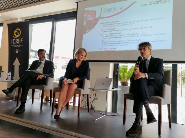 Más de medio centenar de empresas, entidades financieras y representantes de la universidad analizan las inversiones sostenibles - 1, Foto 1