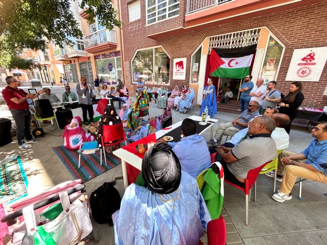 Murcia acoge un acto de convivencia en apoyo a la resistencia del pueblo saharaui en el 53 aniversario del inicio de su lucha - 4, Foto 4