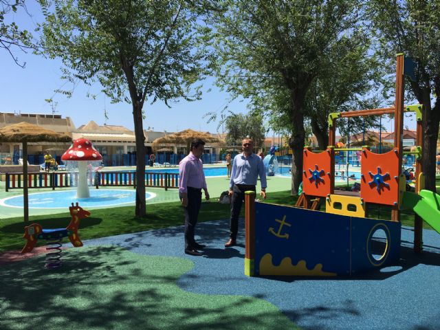 La piscina municipal estrena parque infantil - 2, Foto 2