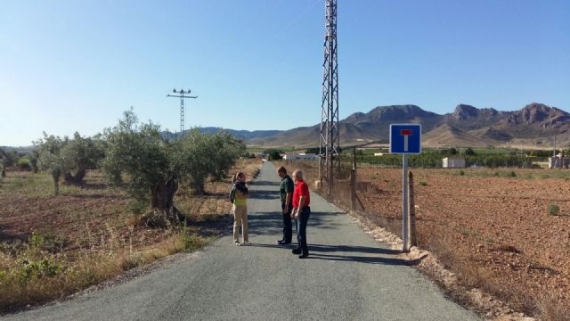 El Ayuntamiento de Jumilla asfalta el camino del paraje de La Hoya - 1, Foto 1
