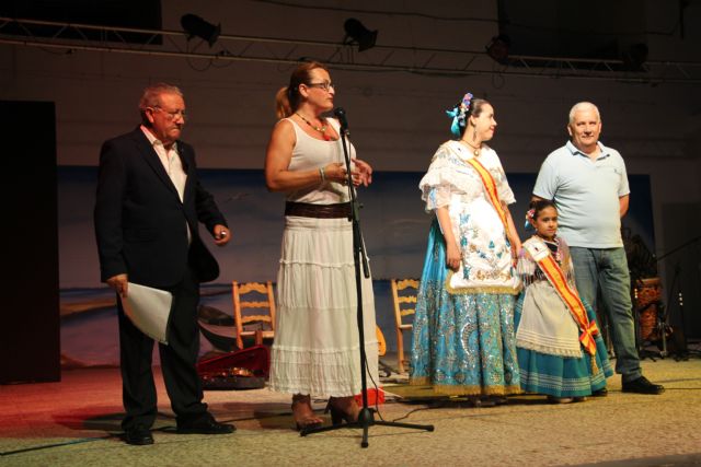 La XII edición del Festival Internacional de Folklore Villa de San Pedro comienza a celebrarse en el parque de la Aduana - 1, Foto 1