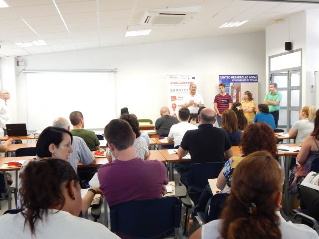 The Electronic Commerce Workshop that takes place every year at the Local Development Center within the framework of the CECARM project is celebrated with great success of participants
