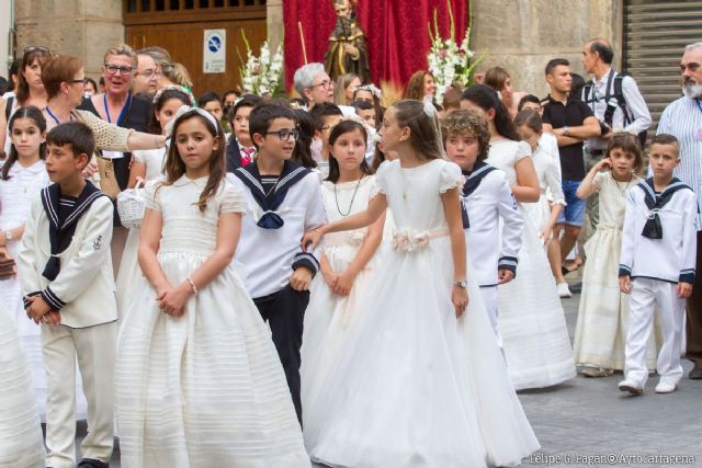 Una marea blanca procesiona en Cartagena en el día del Corpus Christi - 1, Foto 1